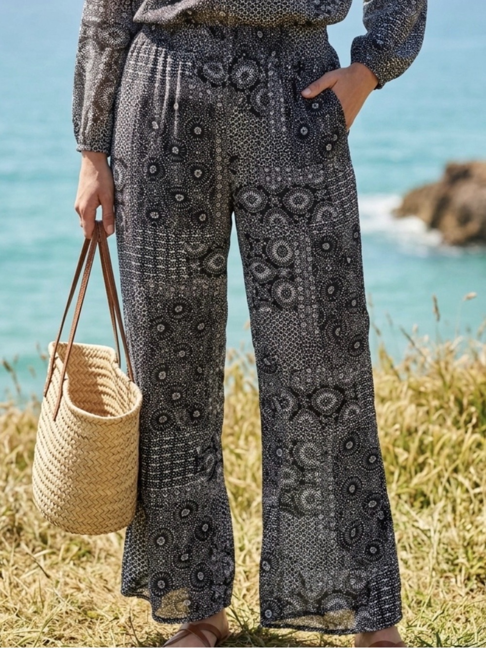 Dex Black & White Printed Wide-Leg Pants